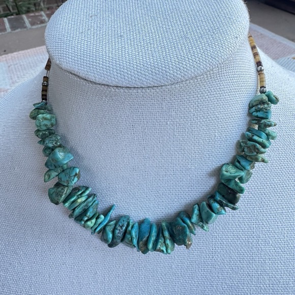 Vintage Turquoise Nugget & Heishi Bead Necklace Southwestern Style Choker 16" - Picture 9 of 10